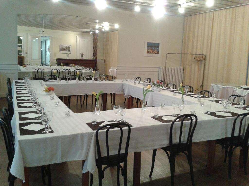 Brit Hotel Roanne - Le Grand Hotel Εστιατόριο φωτογραφία