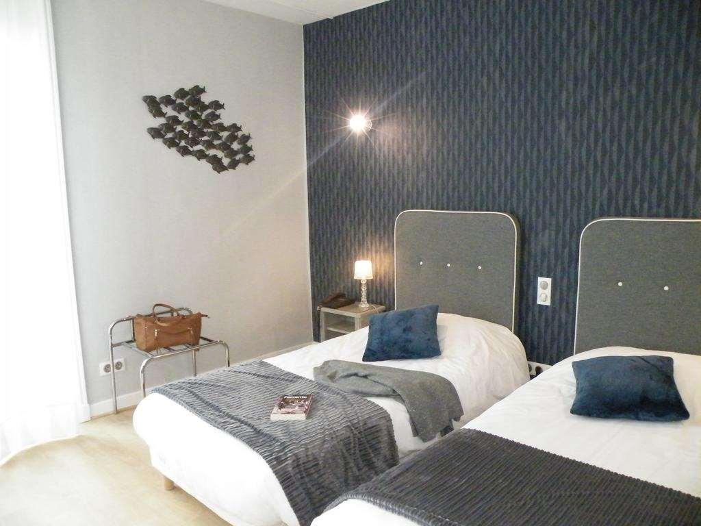 Brit Hotel Roanne - Le Grand Hotel Δωμάτιο φωτογραφία