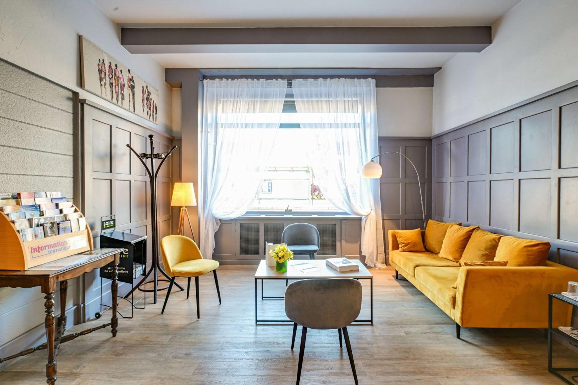 Brit Hotel Roanne - Le Grand Hotel Εξωτερικό φωτογραφία