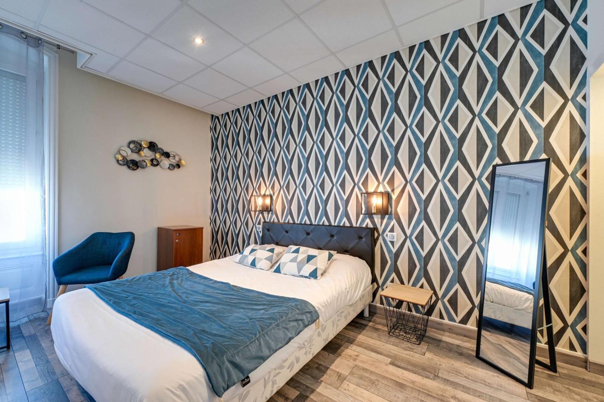 Brit Hotel Roanne - Le Grand Hotel Εξωτερικό φωτογραφία