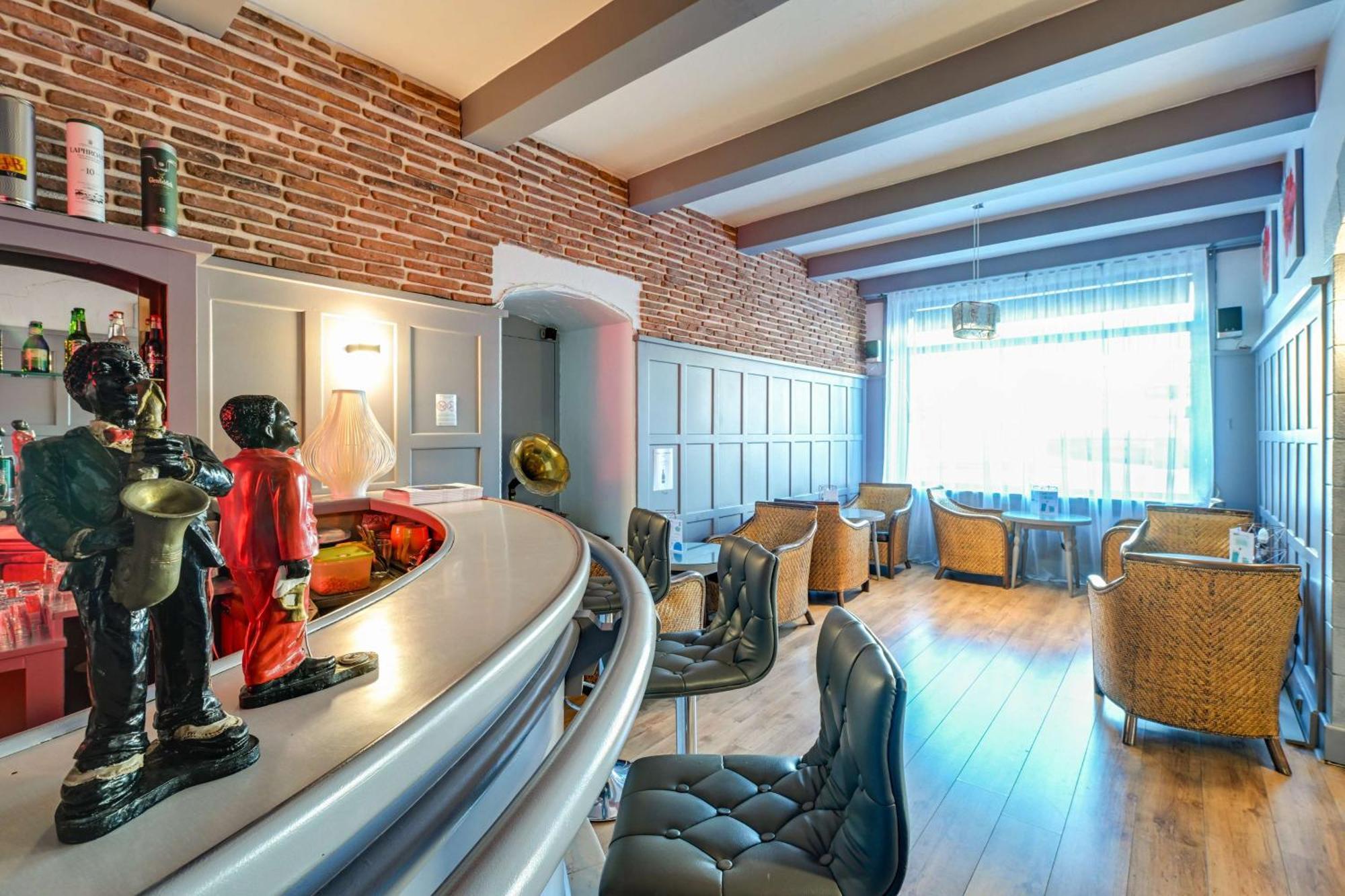 Brit Hotel Roanne - Le Grand Hotel Εξωτερικό φωτογραφία