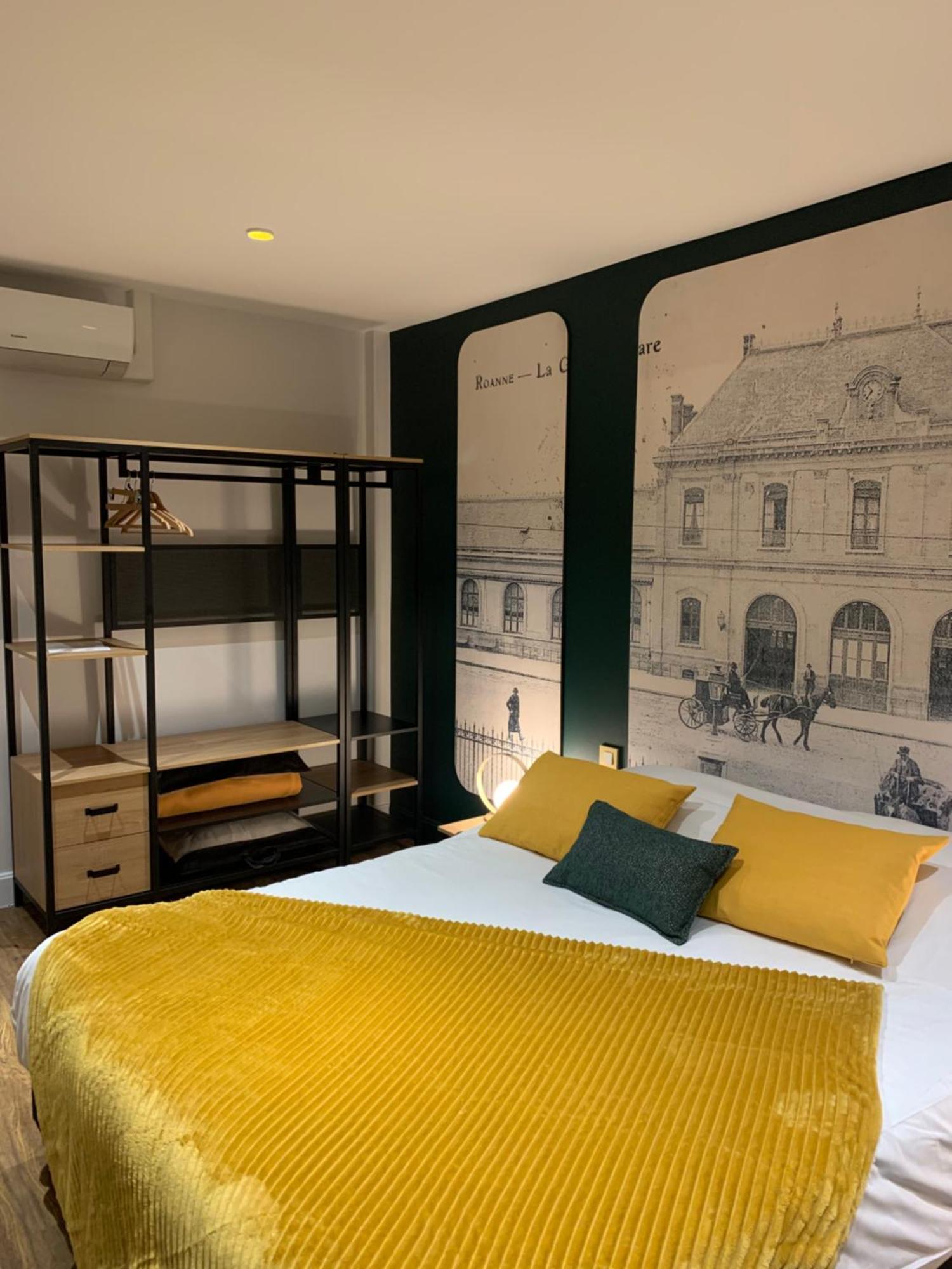 Brit Hotel Roanne - Le Grand Hotel Εξωτερικό φωτογραφία
